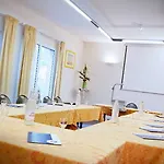 Greet Nancy Sud 3* 乌德蒙