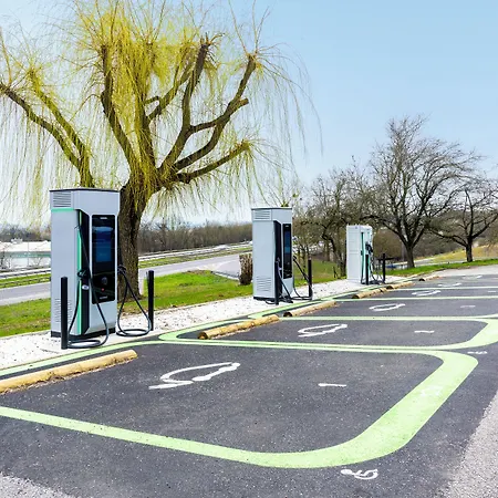 Greet Nancy Sud Отель