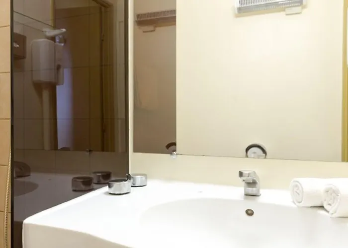 Hotel Greet Nancy Sud 3*