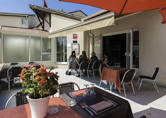 Greet Nancy Sud Hotel